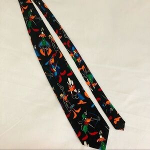 Authentic vintage Looney Tunes multiple Daffy Duck silk tie 57” long